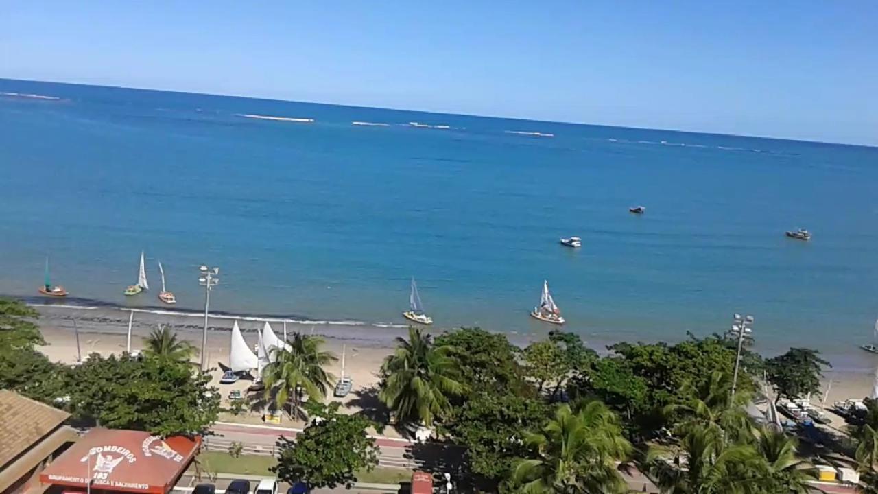 Na Beira Mar: Pajuçara Beachfront Apartment with Ocean View Maceio  Exterior photo